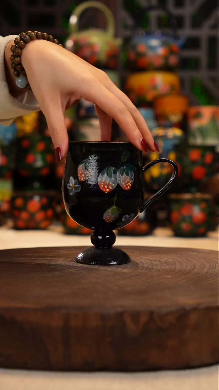 油画    釉下彩   杯子