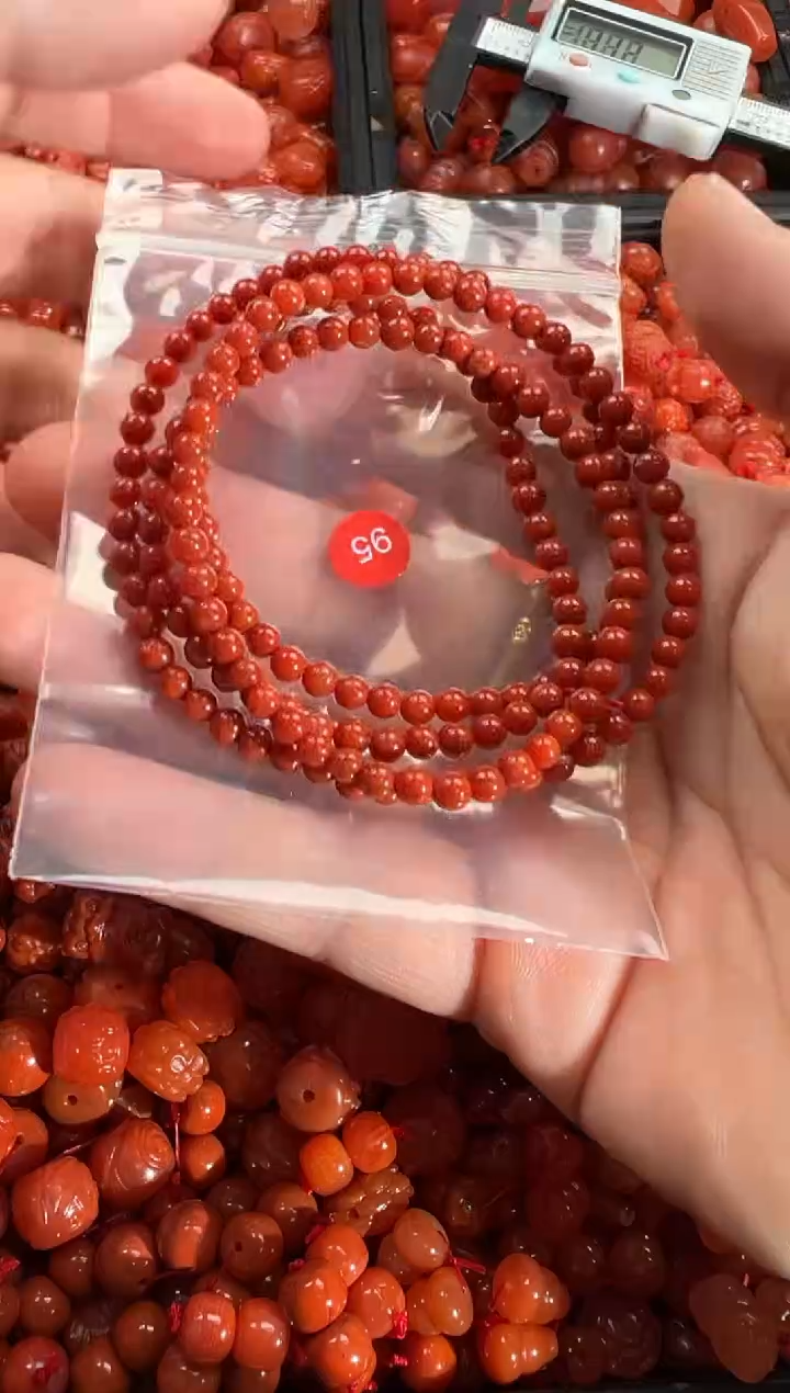 【闪购商品】南红玛瑙颈饰未镶嵌1