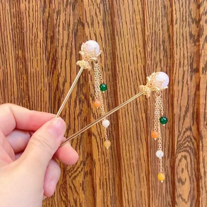 天然翡翠单珠设计款发簪（有瑕疵，完美主义者慎拍）多样性发货其一