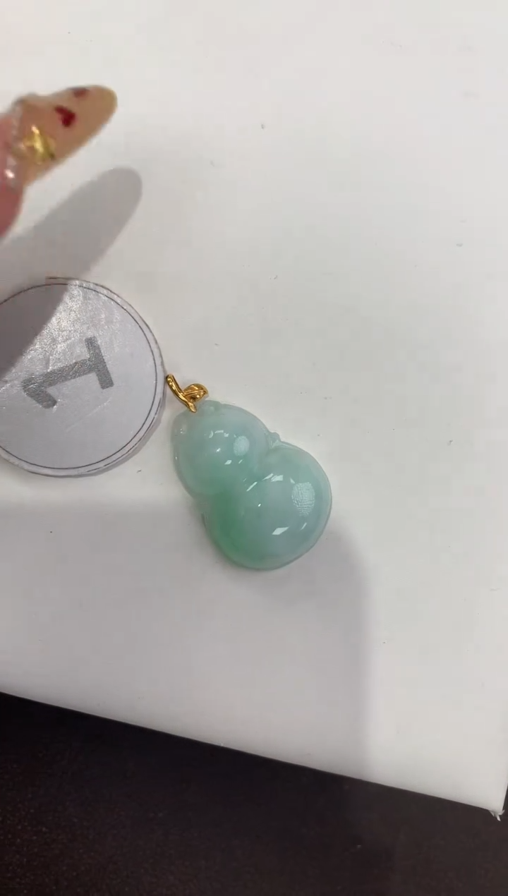 颈饰18K金镶嵌翡翠天然缅甸a货翡翠