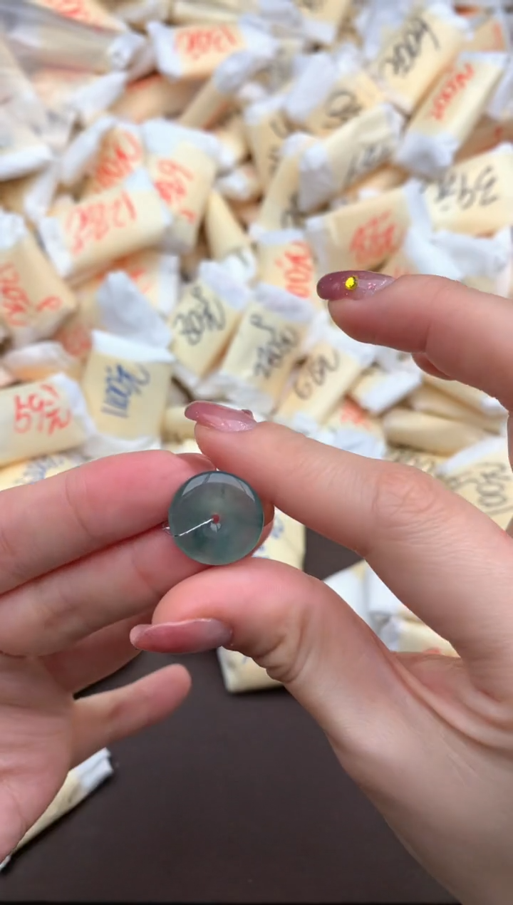 【闪购商品】翡翠挂件未镶嵌一