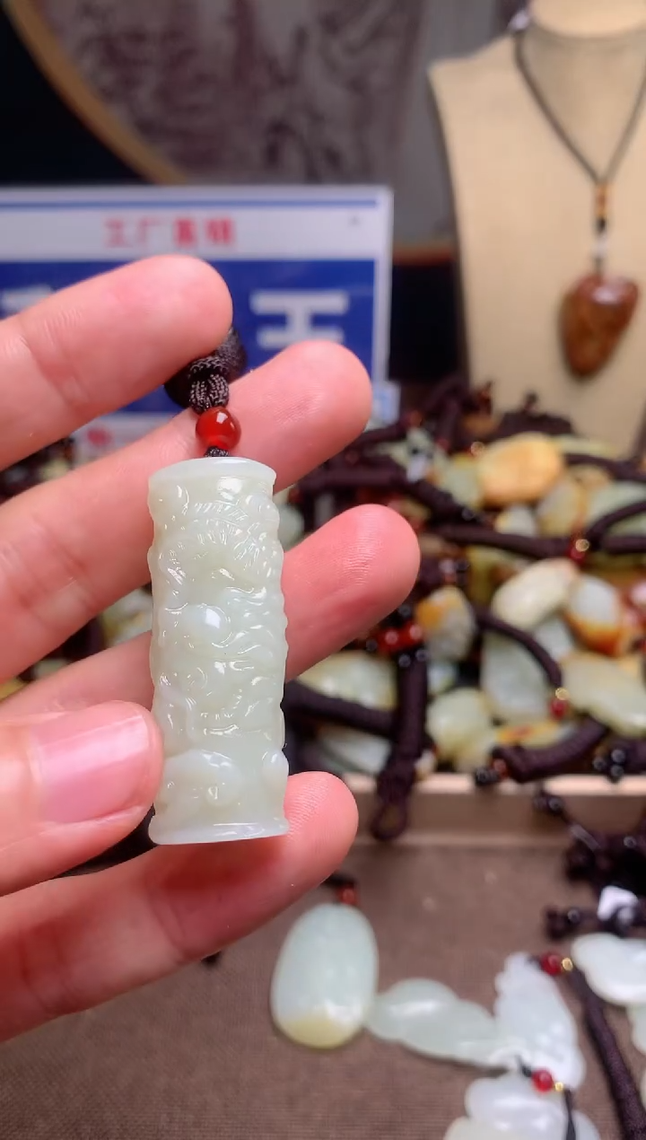 【闪购商品】和田玉颈饰未镶嵌1