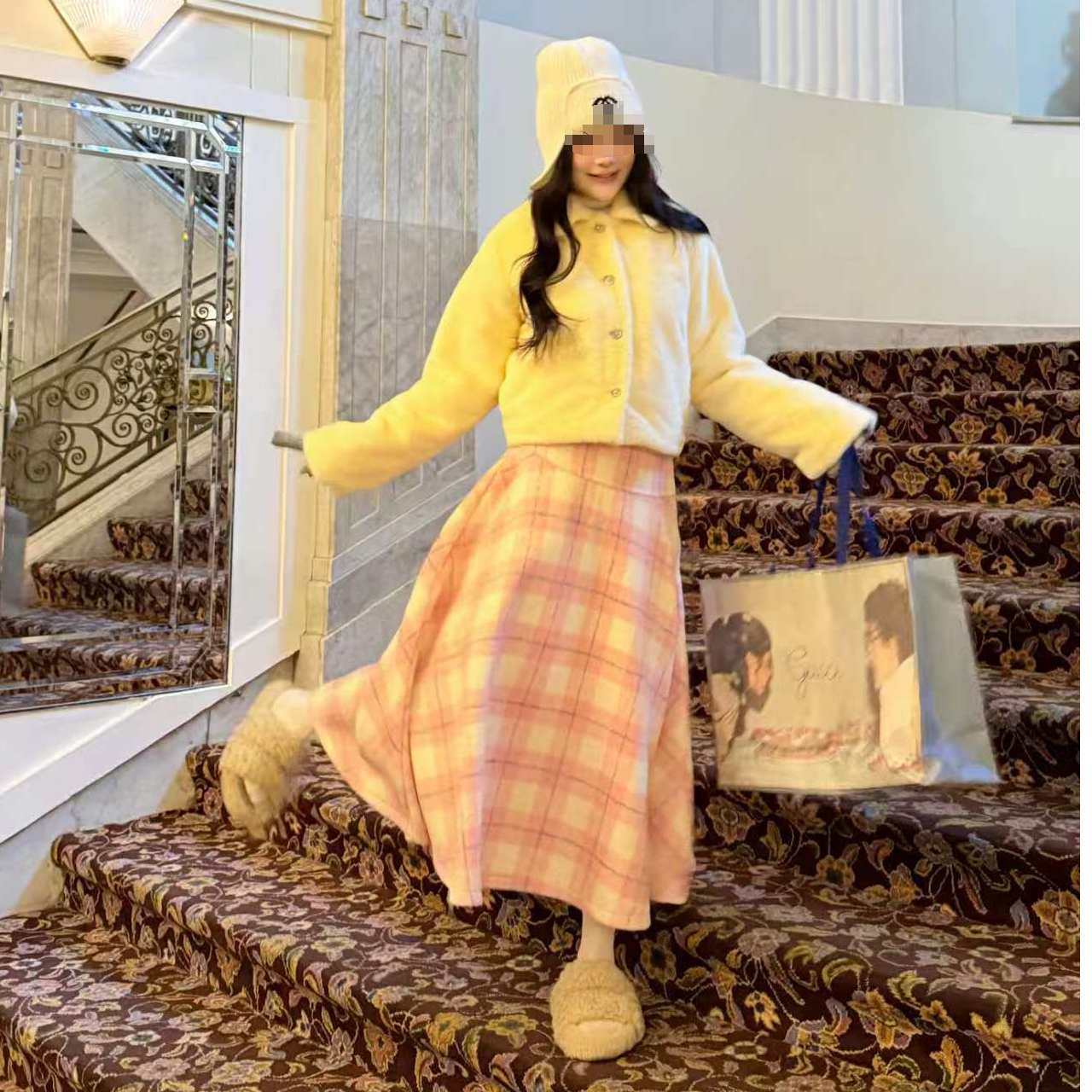 （李）拉F姆  直播间折扣女装（拍下请备注号码）