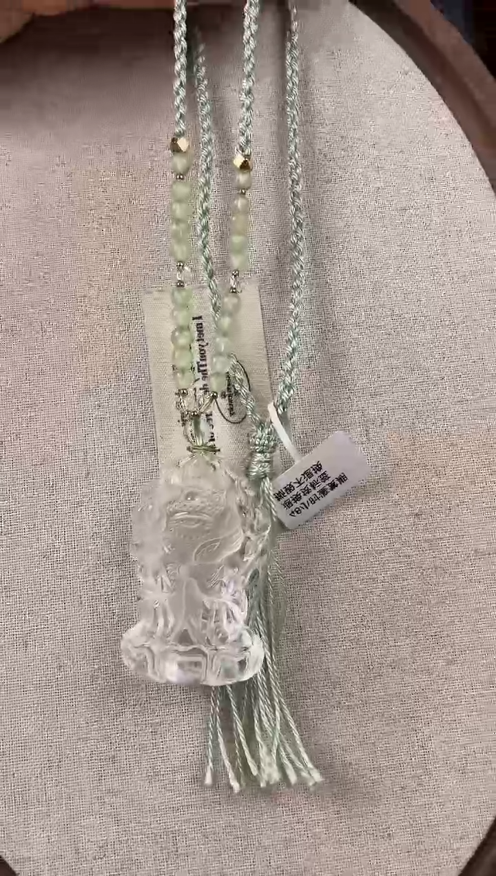 未镶嵌颈饰水晶纯天然水晶吊坠