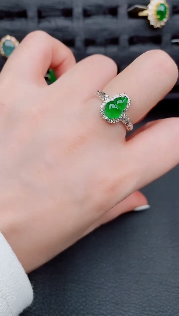 【闪购商品】翡翠戒指银S925镶嵌天然a货翡翠251