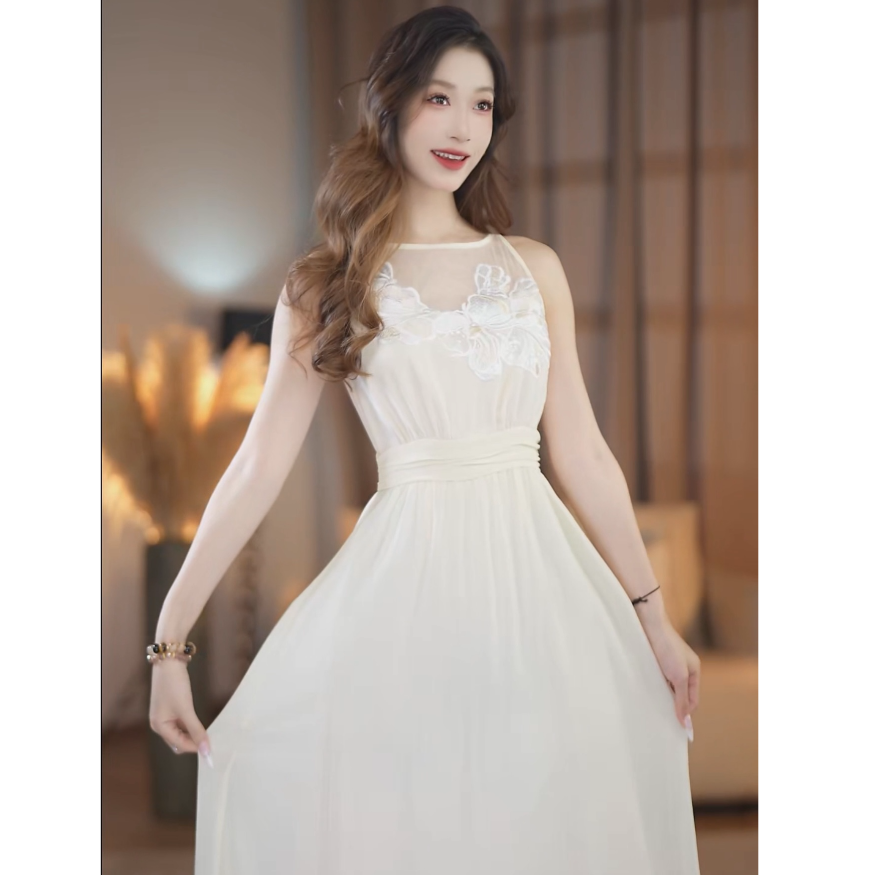 【潇潇】夏季新款高级法式气质显瘦A摆连衣裙-YL70080