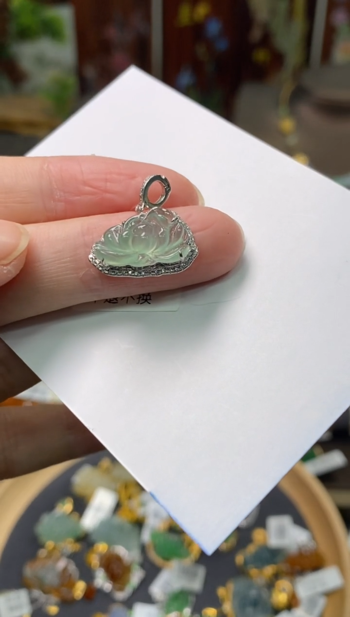 【闪购商品】翡翠颈饰18K金镶嵌净货11008