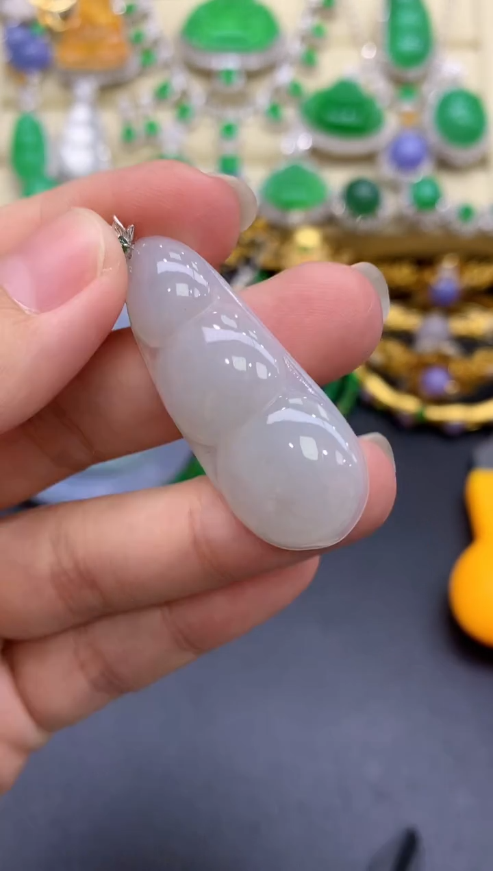 颈饰18K金镶嵌翡翠17-中国好珍宝