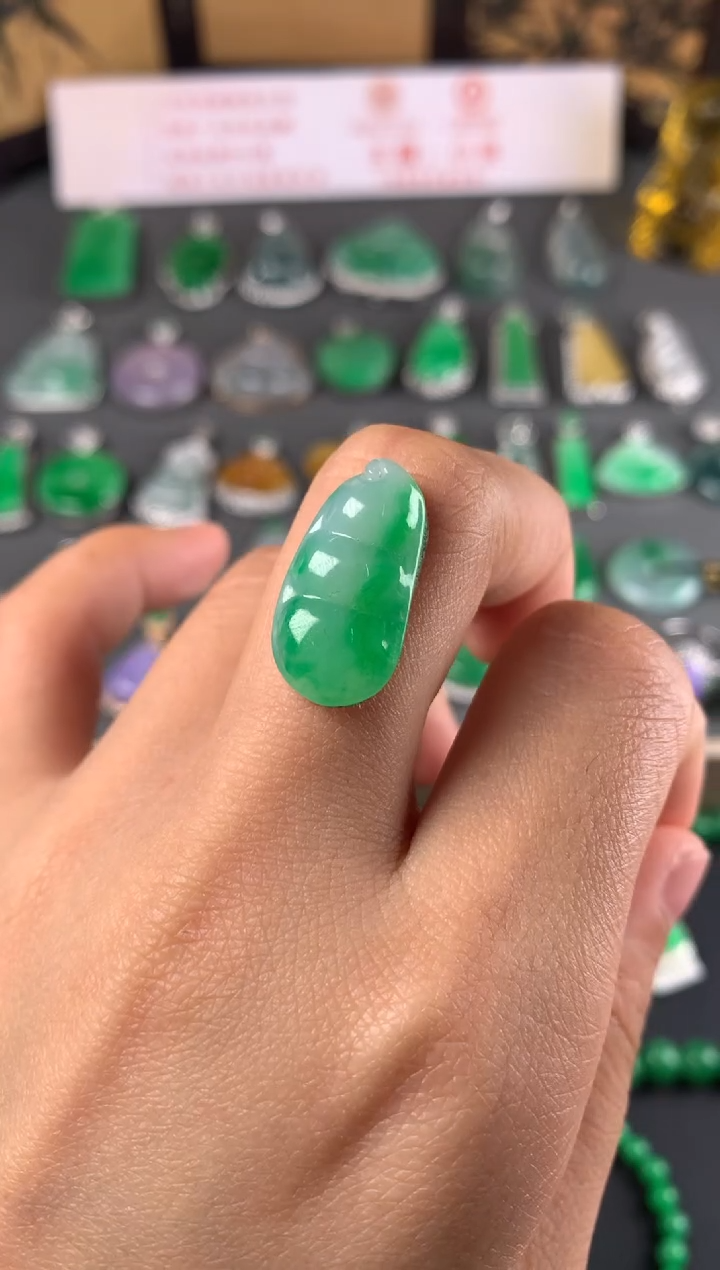 未镶嵌定制翡翠裸石（镶嵌定制）