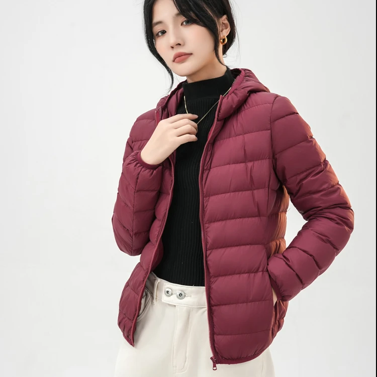 亚兰奴休闲修身保暖连帽轻薄款白鸭绒羽绒服