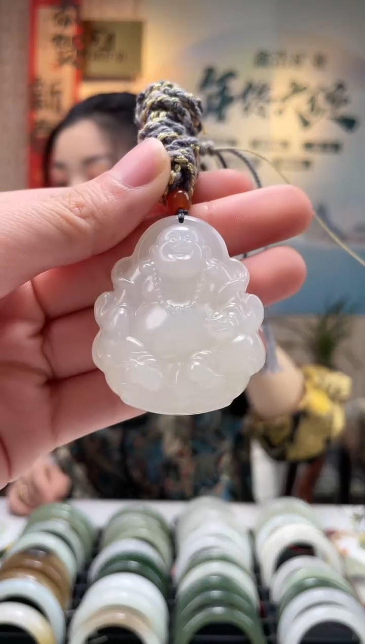 【闪购商品】和田玉颈饰未镶嵌佛公挂件一件