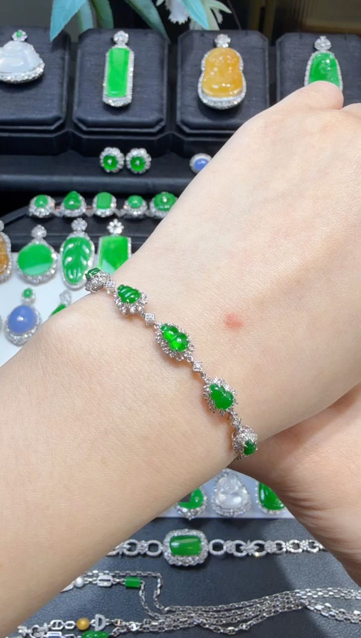 未镶嵌手链翡翠多*_48小时鉴赏期