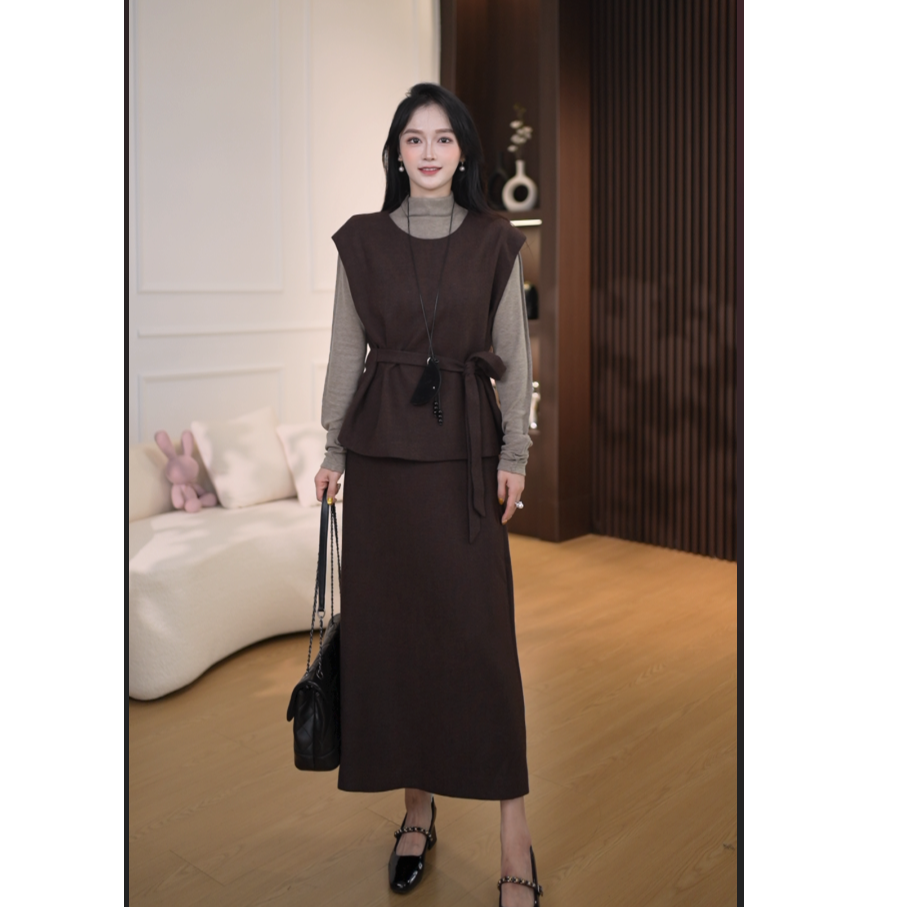 2025秋季新款时尚连衣裙套装女毛呢马甲外套打底衫半身裙三件套