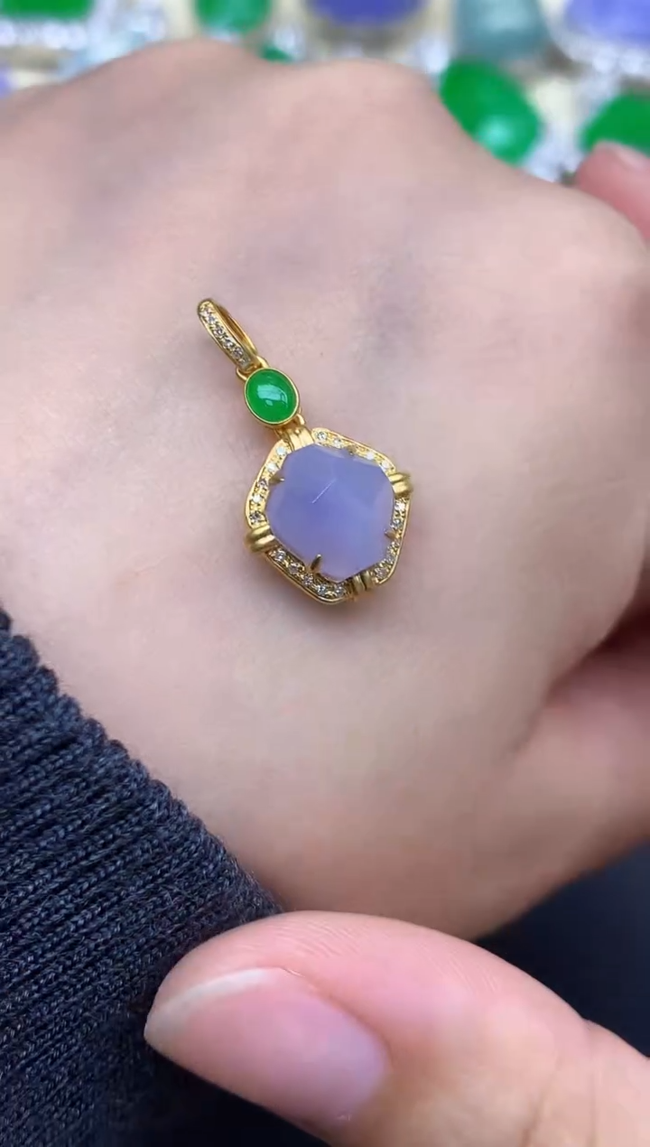 颈饰18K金镶嵌翡翠376-中国好珍宝