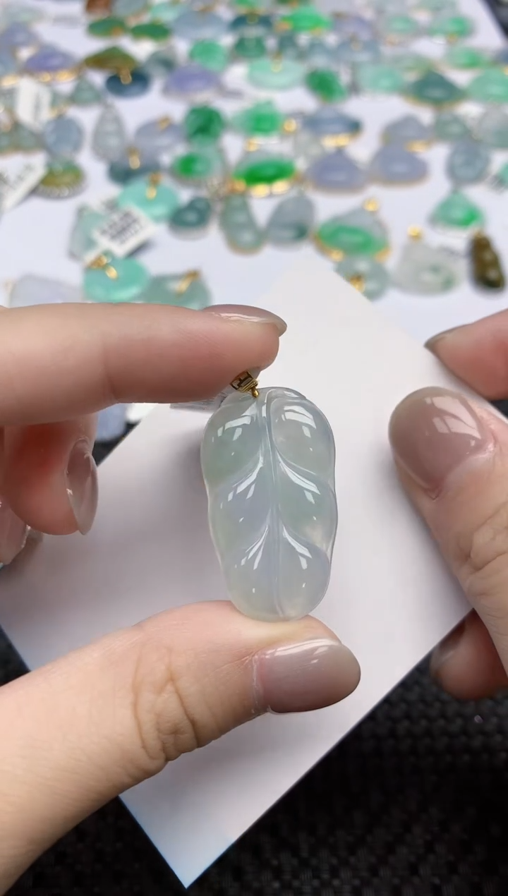 【闪购商品】翡翠颈饰18K金镶嵌天然翡翠A货