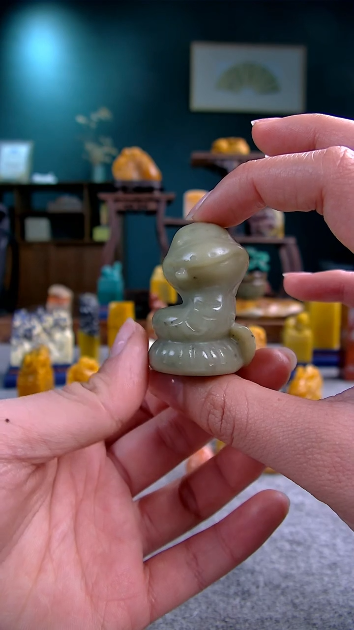 【闪购商品】青田石封门青蛇摆件3.0*2.8*4.1