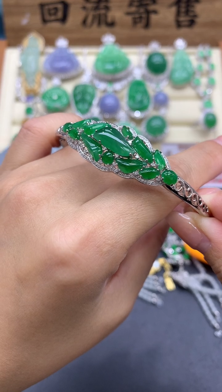 【闪购商品】翡翠手镯18K金镶嵌591-中国好珍宝