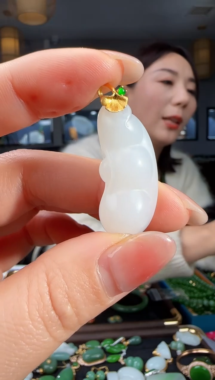 吊坠(不含链)18K金镶嵌和田玉1