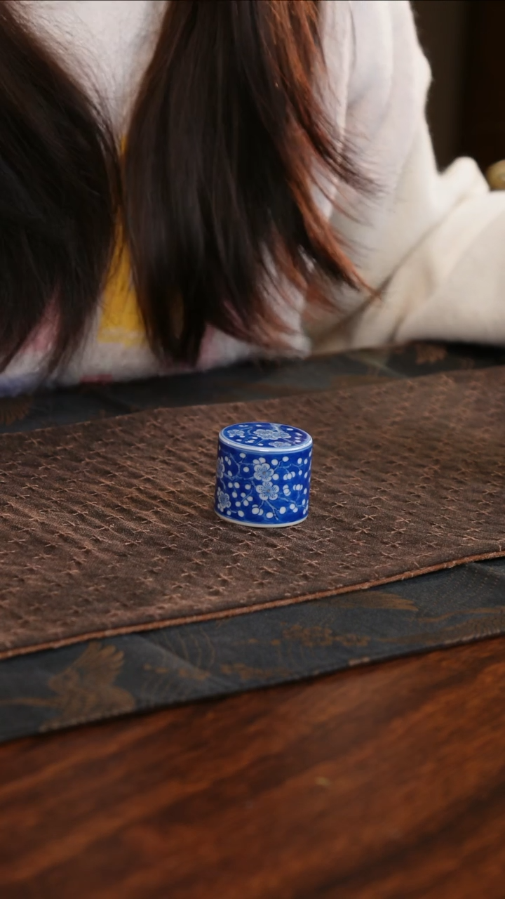 【闪购商品】杯子冰梅香插盖置