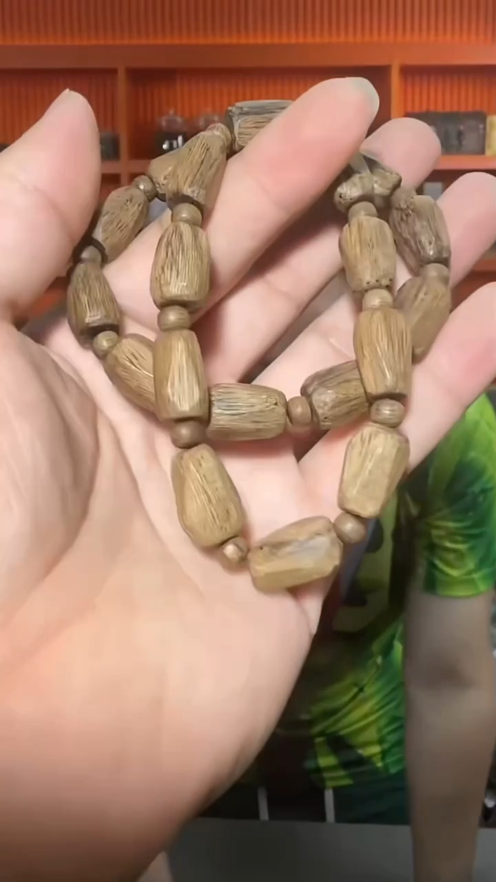 沉香手串74号单圈多样性发一