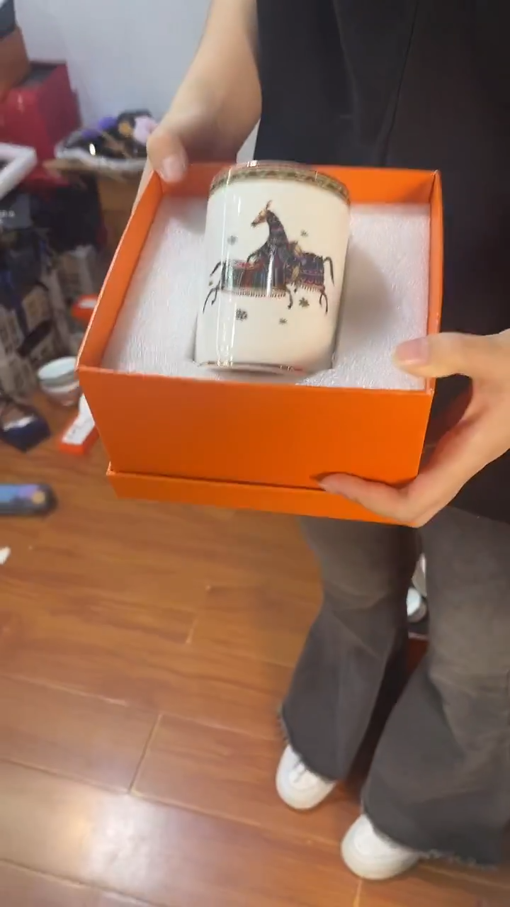 杯鸿辉家品牌瓷器，京东包邮！