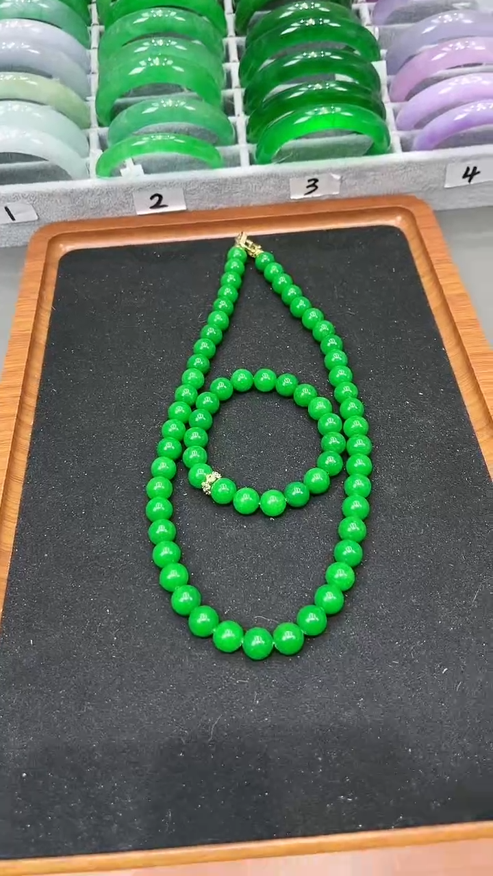 【闪购商品】砖雕s81 辣阳绿项链+手串 卡10mm