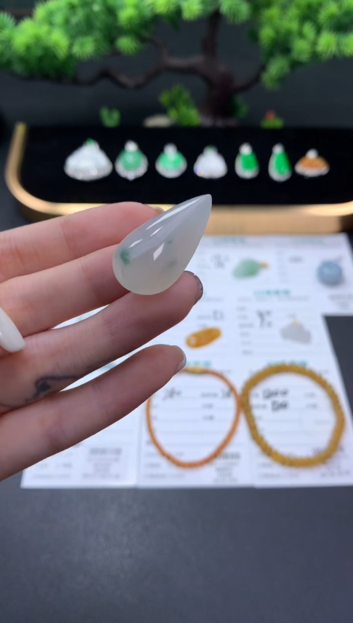 颈饰未镶嵌翡翠48小时鉴赏期 退货不扣服务费