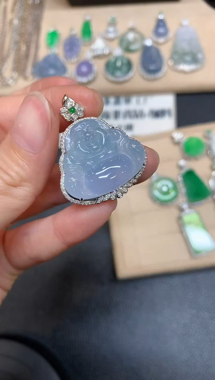 【闪购商品】翡翠颈饰18K金镶嵌佛公【无服务费