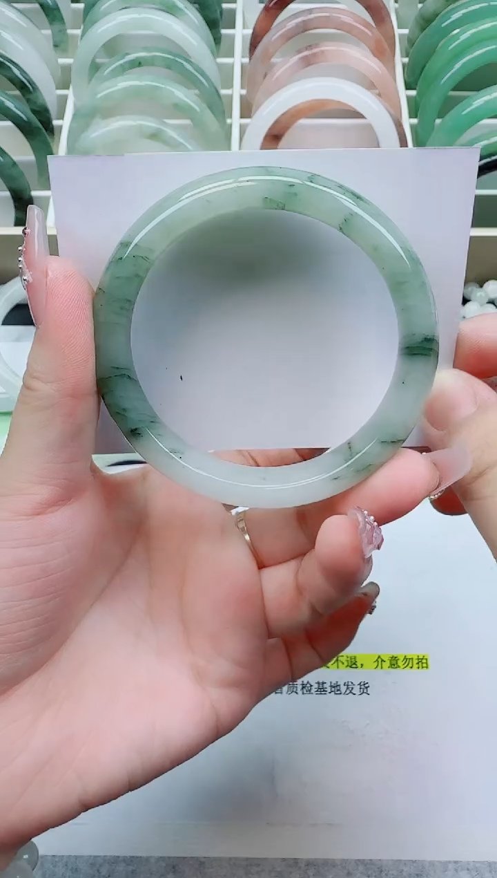【闪购商品】石英质玉手镯未镶嵌57/58-59圈