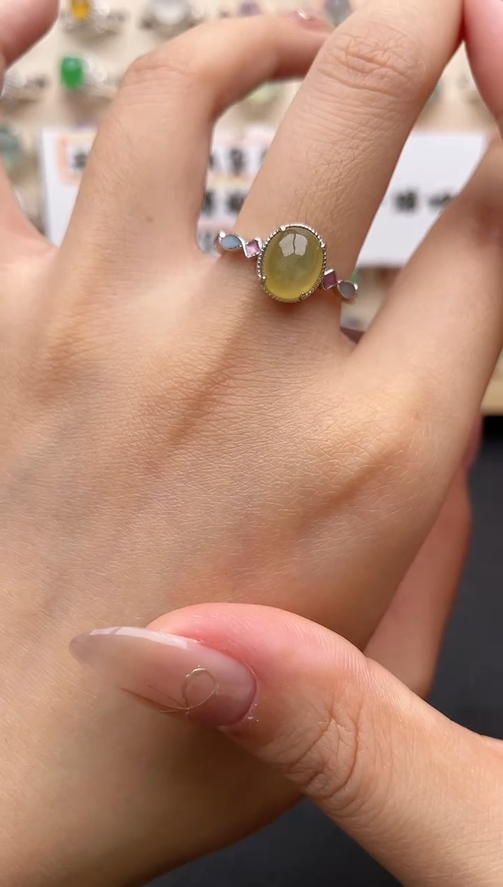 【闪购商品】翡翠戒指银S925镶嵌一物一证一礼盒