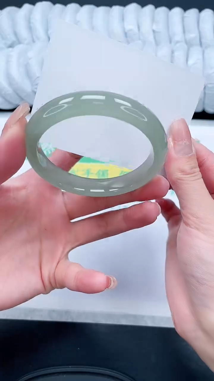 【闪购商品】石英质玉手镯未镶嵌40-56.2