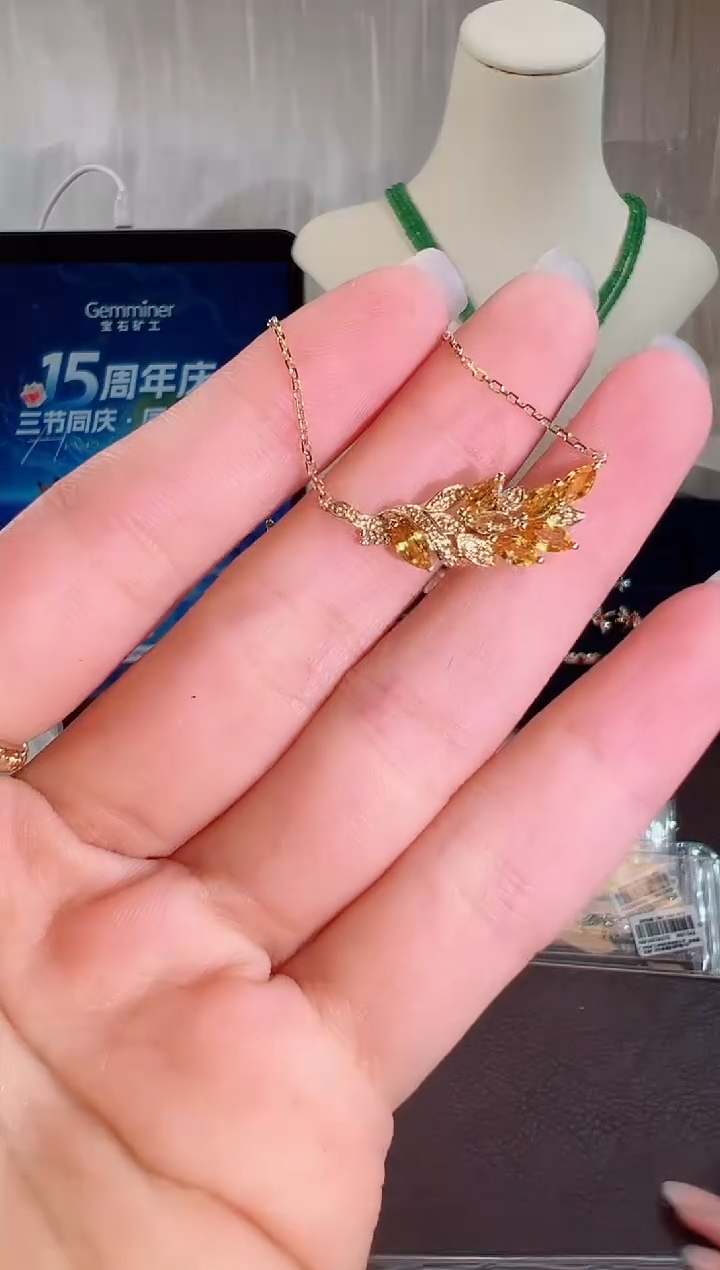 颈饰彩色蓝宝石18K金镶嵌BN17784#-Y#78