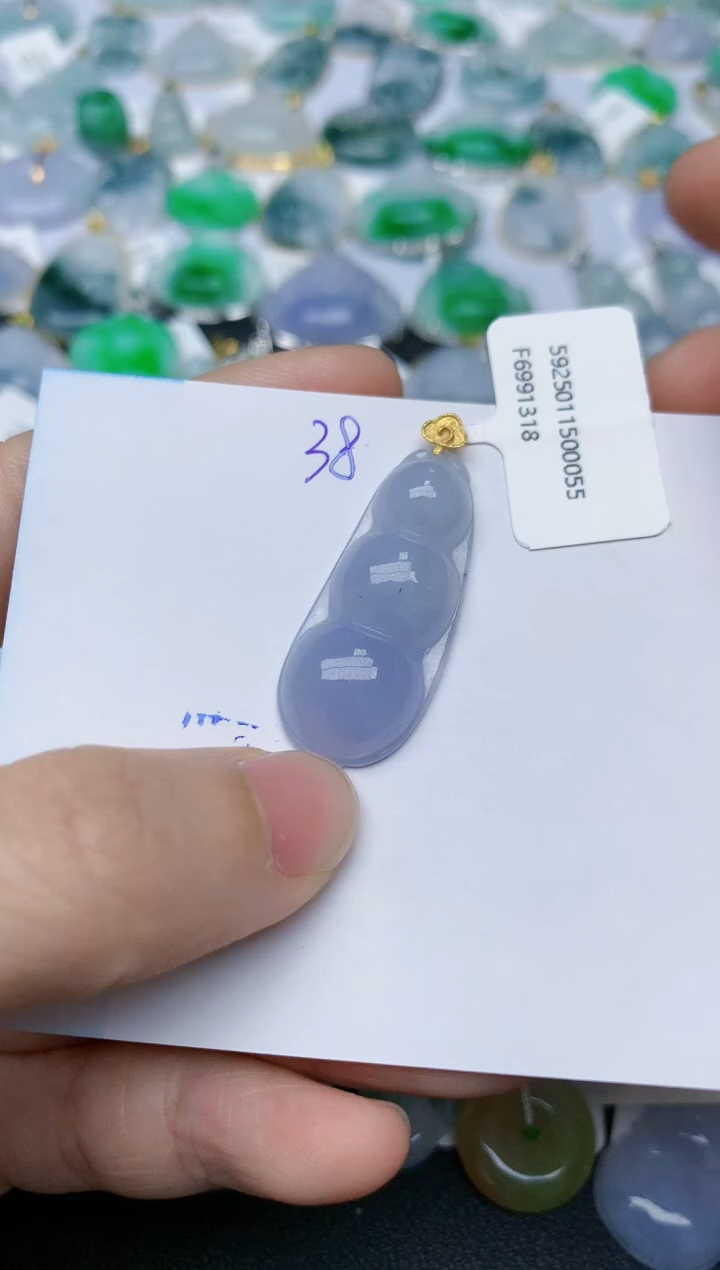 【闪购商品】翡翠颈饰18K金镶嵌天然翡翠A货    