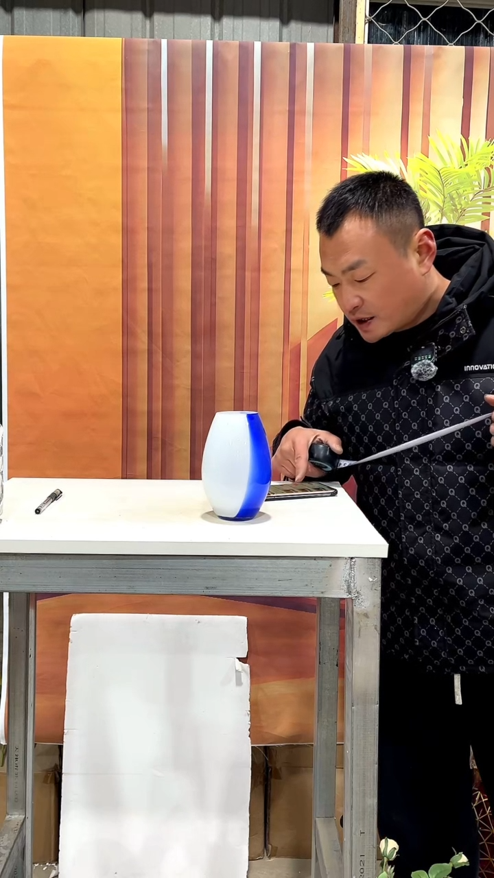 【闪购商品】玻璃015原色蓝白色花瓶