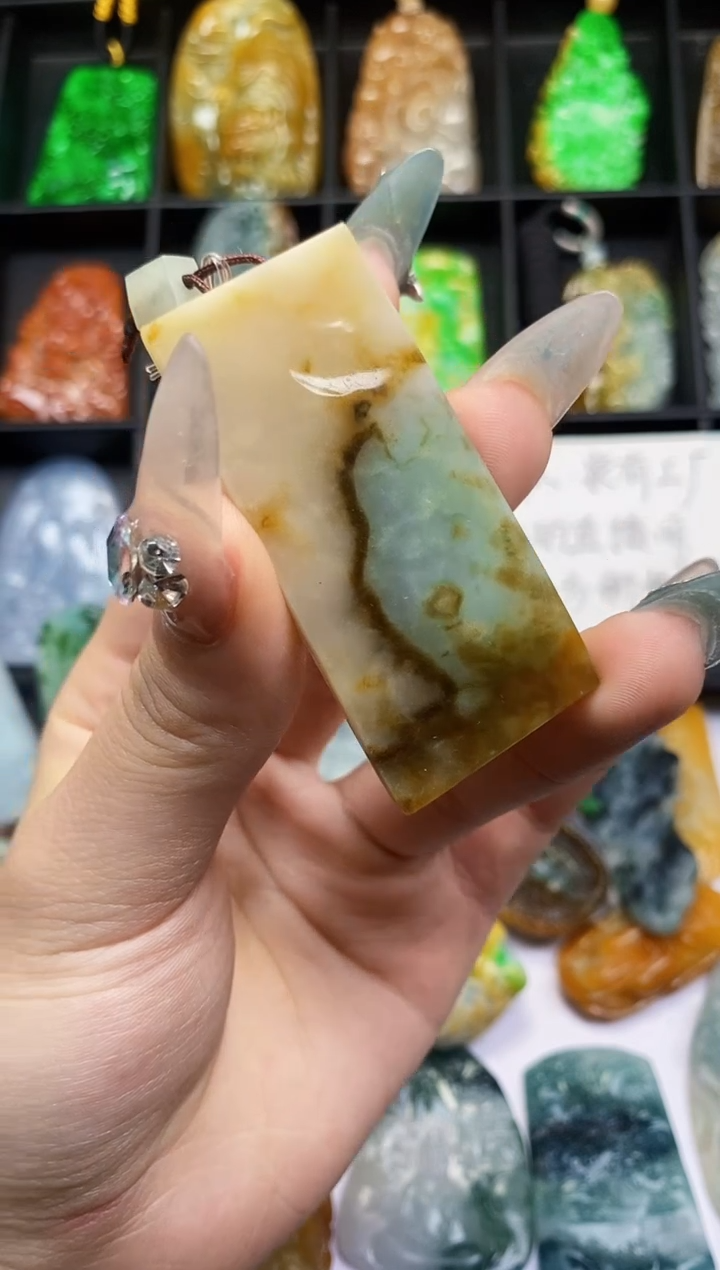 【闪购商品】定制翡翠未镶嵌A货翡翠