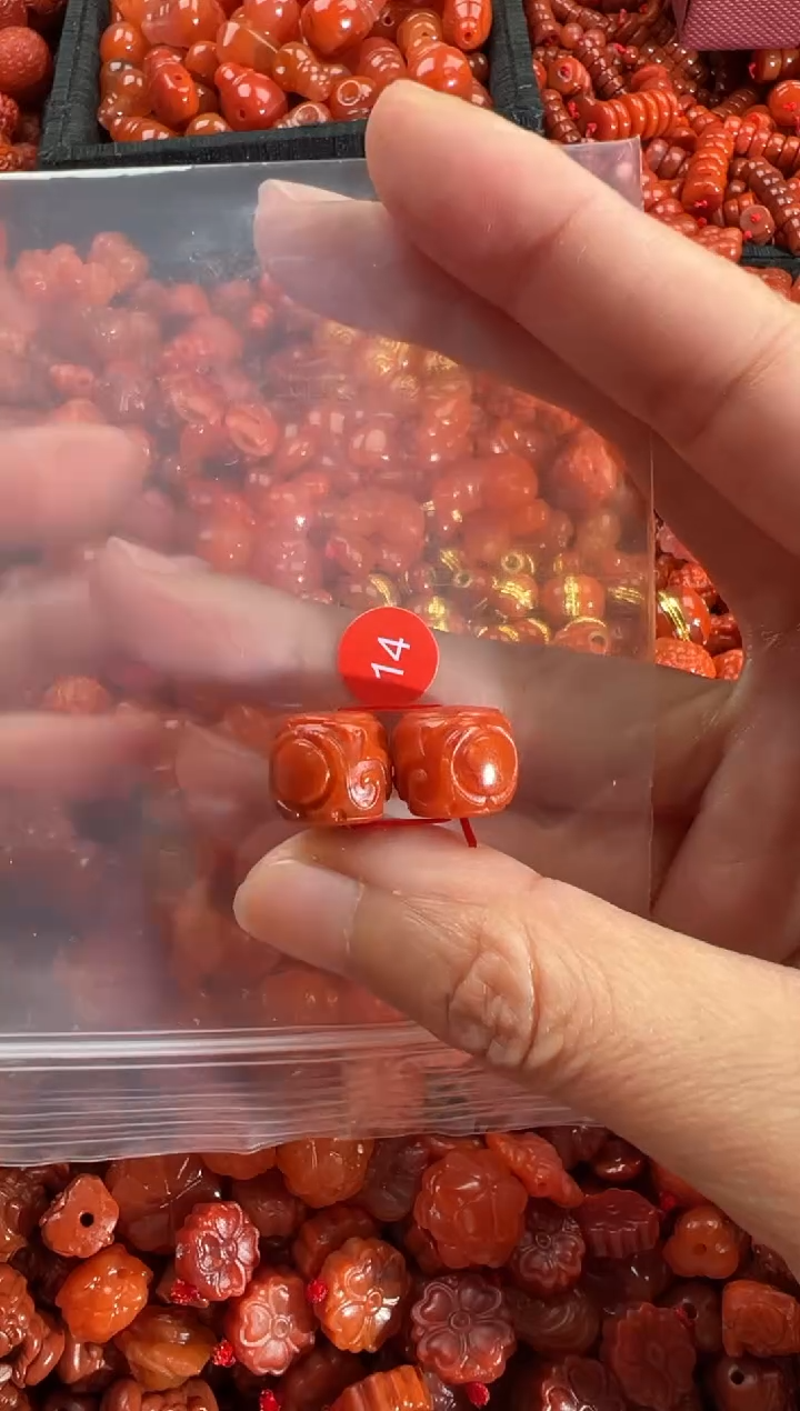 【闪购商品】南红玛瑙颈饰未镶嵌2
