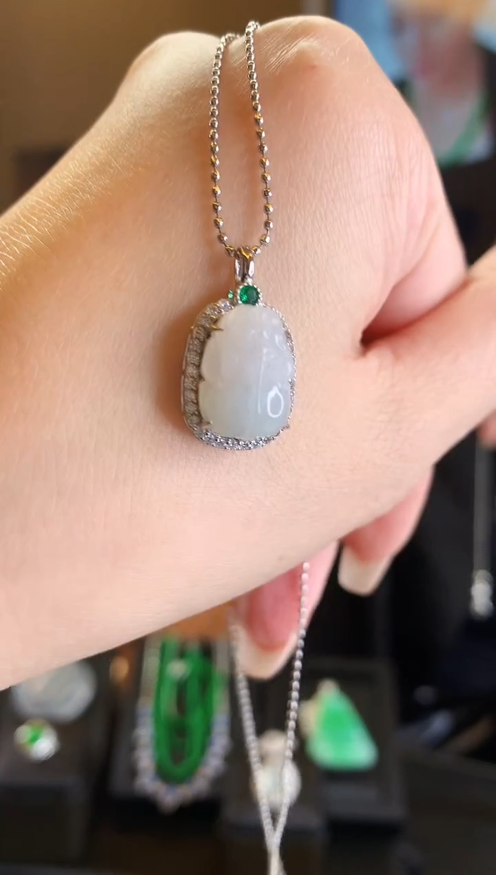 【闪购商品】翡翠吊坠(不含链)未镶嵌貔貅