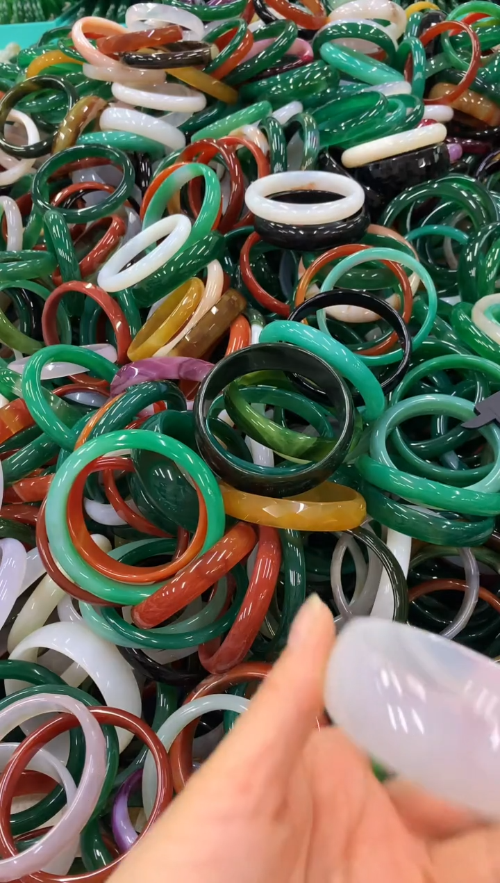 手镯玛瑙/玉髓未镶嵌198