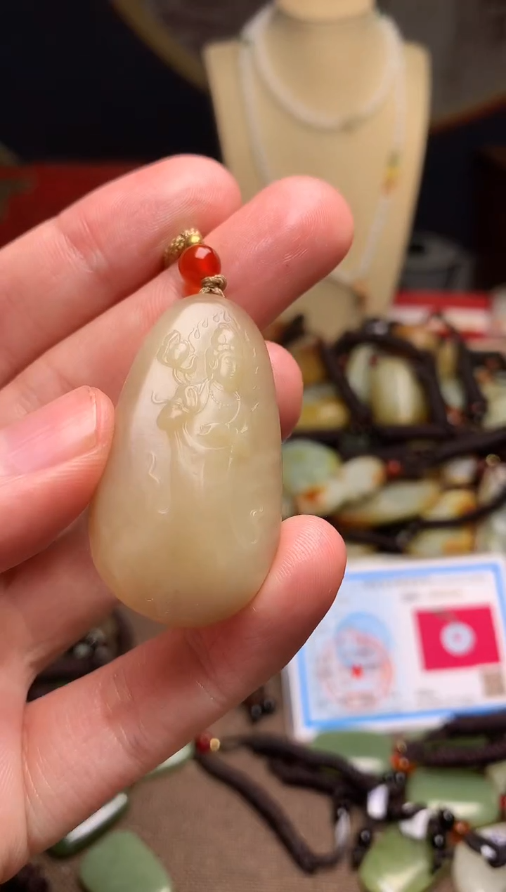 颈饰未镶嵌和田玉新疆料青海料清水和田玉吊坠