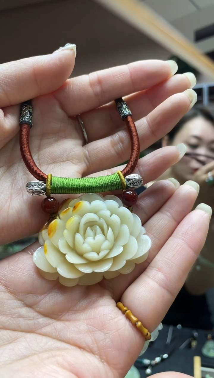 【闪购商品】岫玉吊坠未镶嵌·