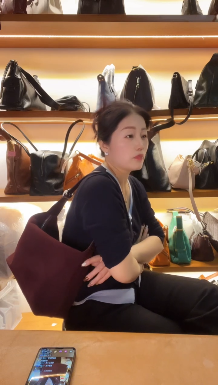 牛皮（革）珊瑚店清斜挎包真皮包时尚百搭包包