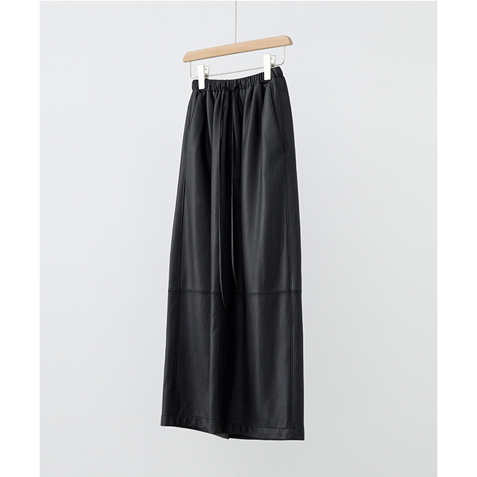 黑抽绳松紧直筒中长简约百搭皮半身裙YQ4A3109