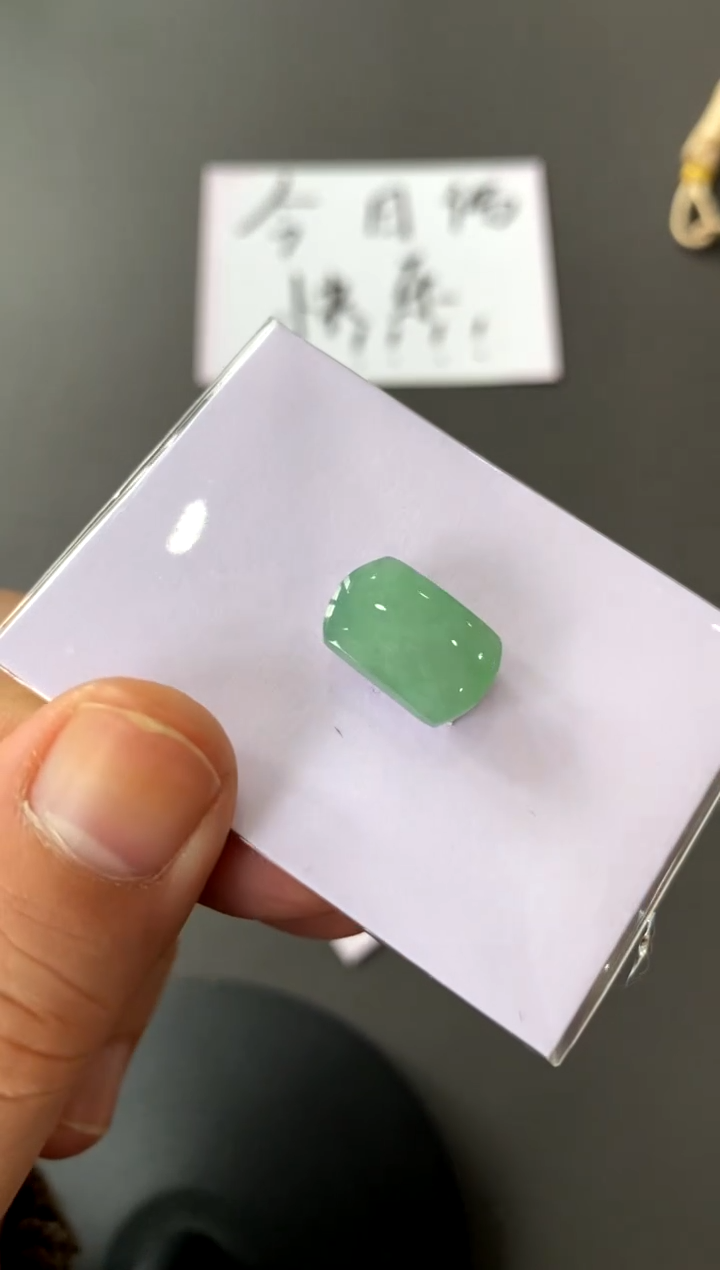 【闪购商品】定制翡翠未镶嵌戒面