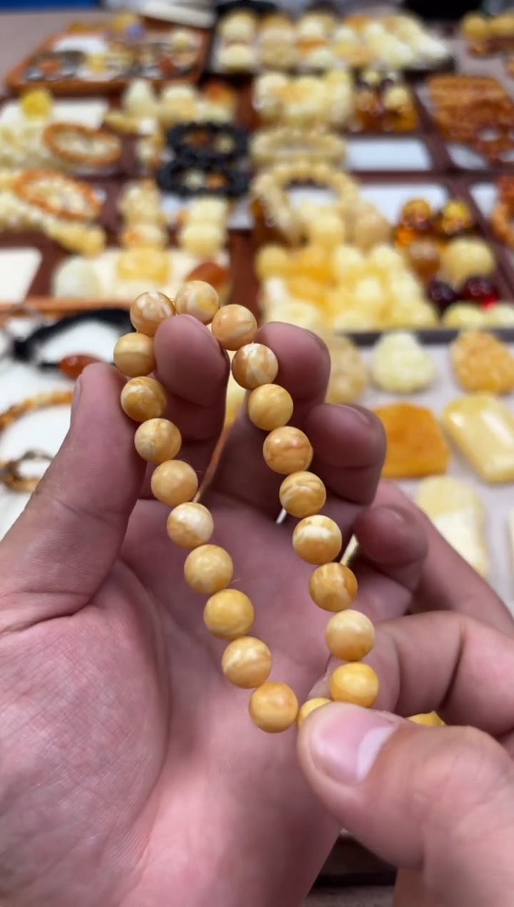 【闪购商品】蜜蜡裸石未镶嵌手串