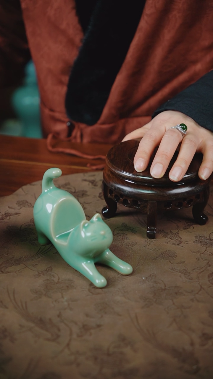 【闪购商品】杯53汝瓷纯手工猫支架（青玉釉）