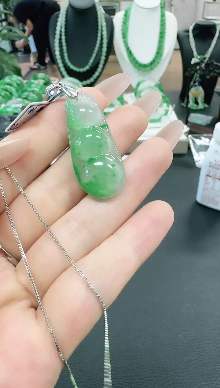 未镶嵌1石英质玉（非洲翠）/4421