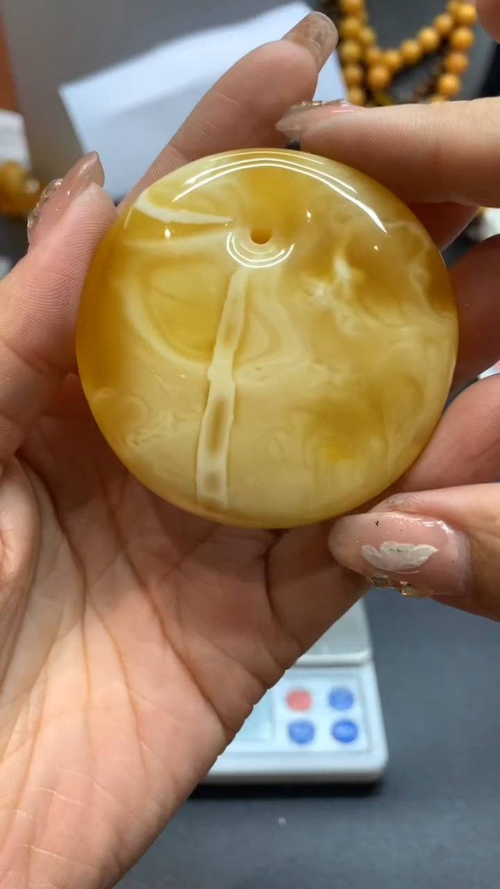 【闪购商品】未镶嵌琥珀珠宝奇石2806