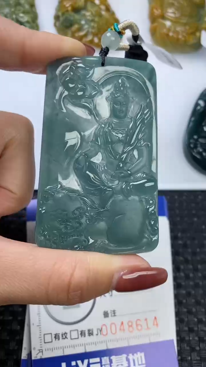 【闪购商品】翡翠颈饰未镶嵌11111111111111111