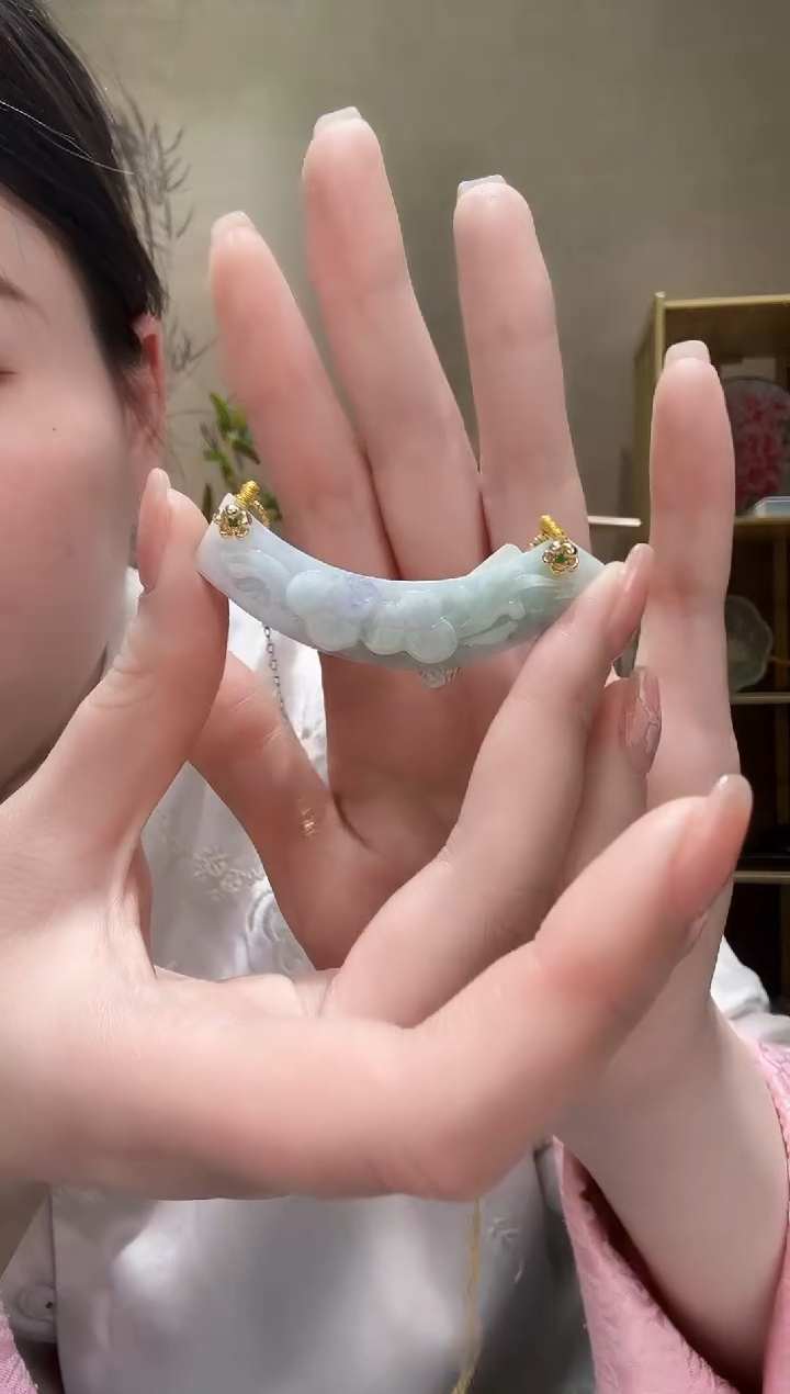 【闪购商品】翡翠颈饰未镶嵌吊坠