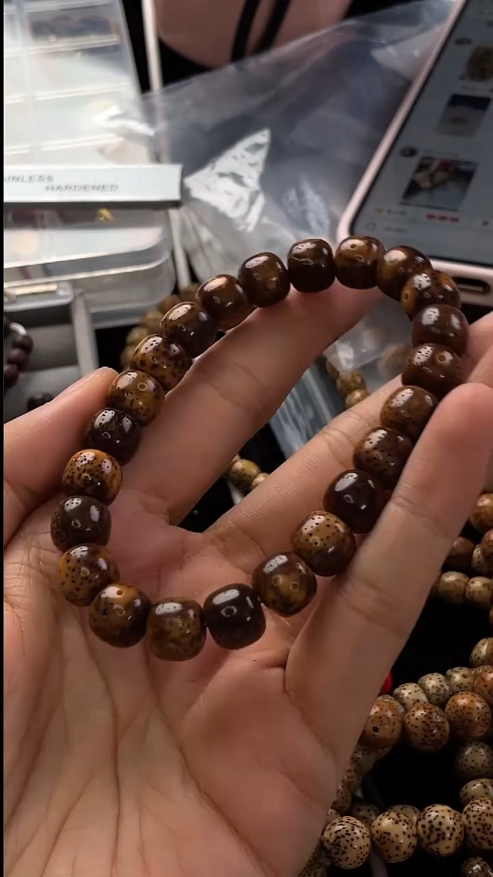 手串星月菩提精工级浅珀花皮桶珠10*9手串